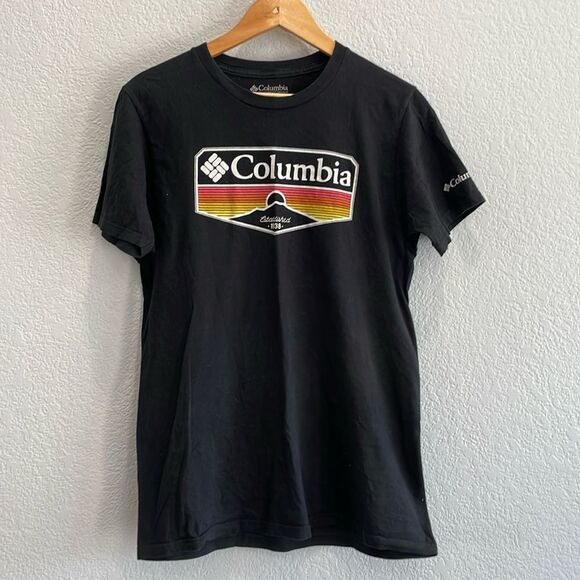 Columbia Black Sandy Sunset Logo Graphic T Shirt Size Medium - Picture 1 of 6